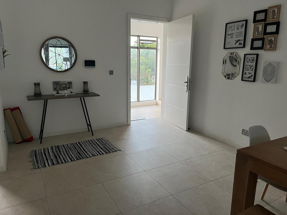 Coastal View Apartments 그란데 바이예 외부 사진